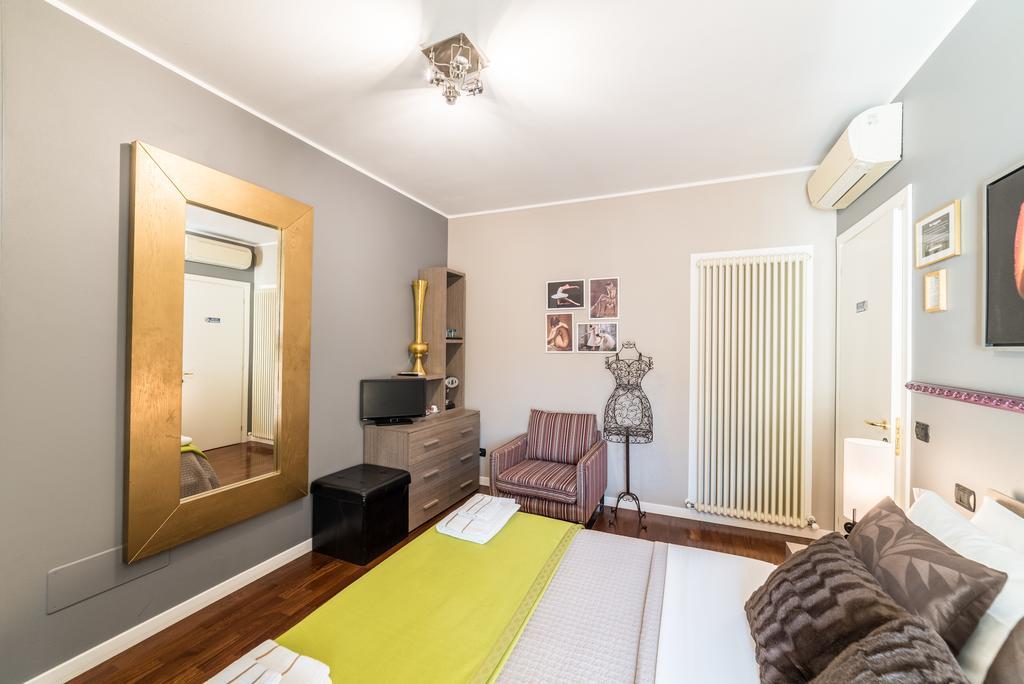 Domus San Martino Guesthouse Piacenza Dış mekan fotoğraf